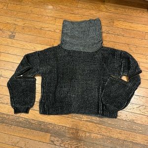 LF zipper detail cropped sweater- size S, never worn